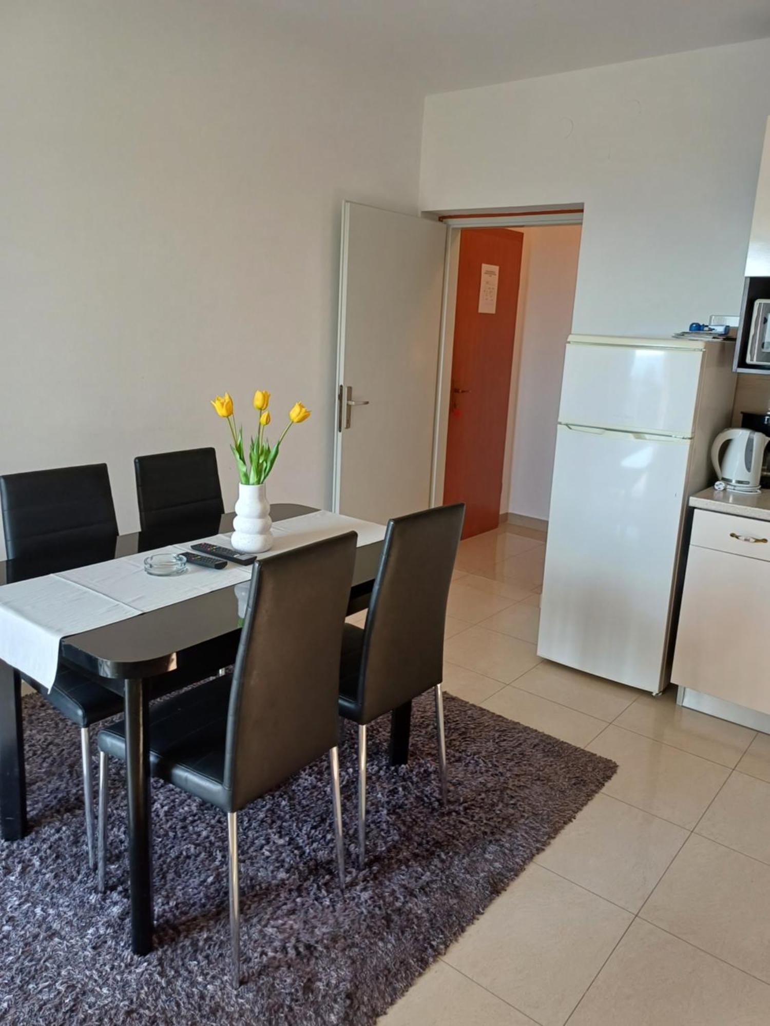Apartments Jure Miljak 珀德垂那 外观 照片